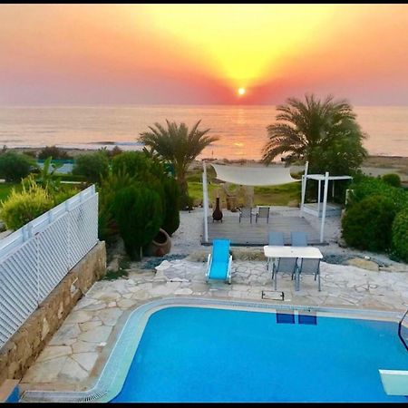 34 Beach Villa Paphos Eksteriør bilde